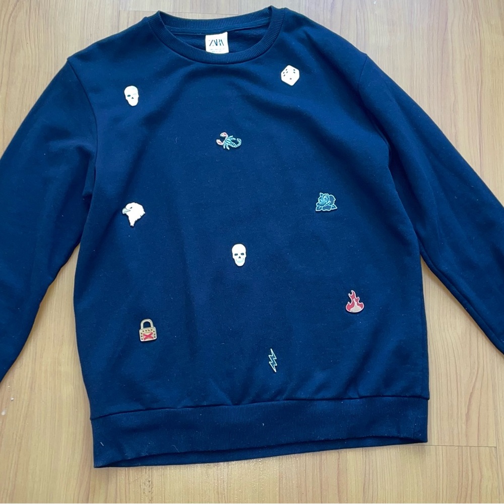 Men Zara Black Sweatshirt with Embroidered Patches
